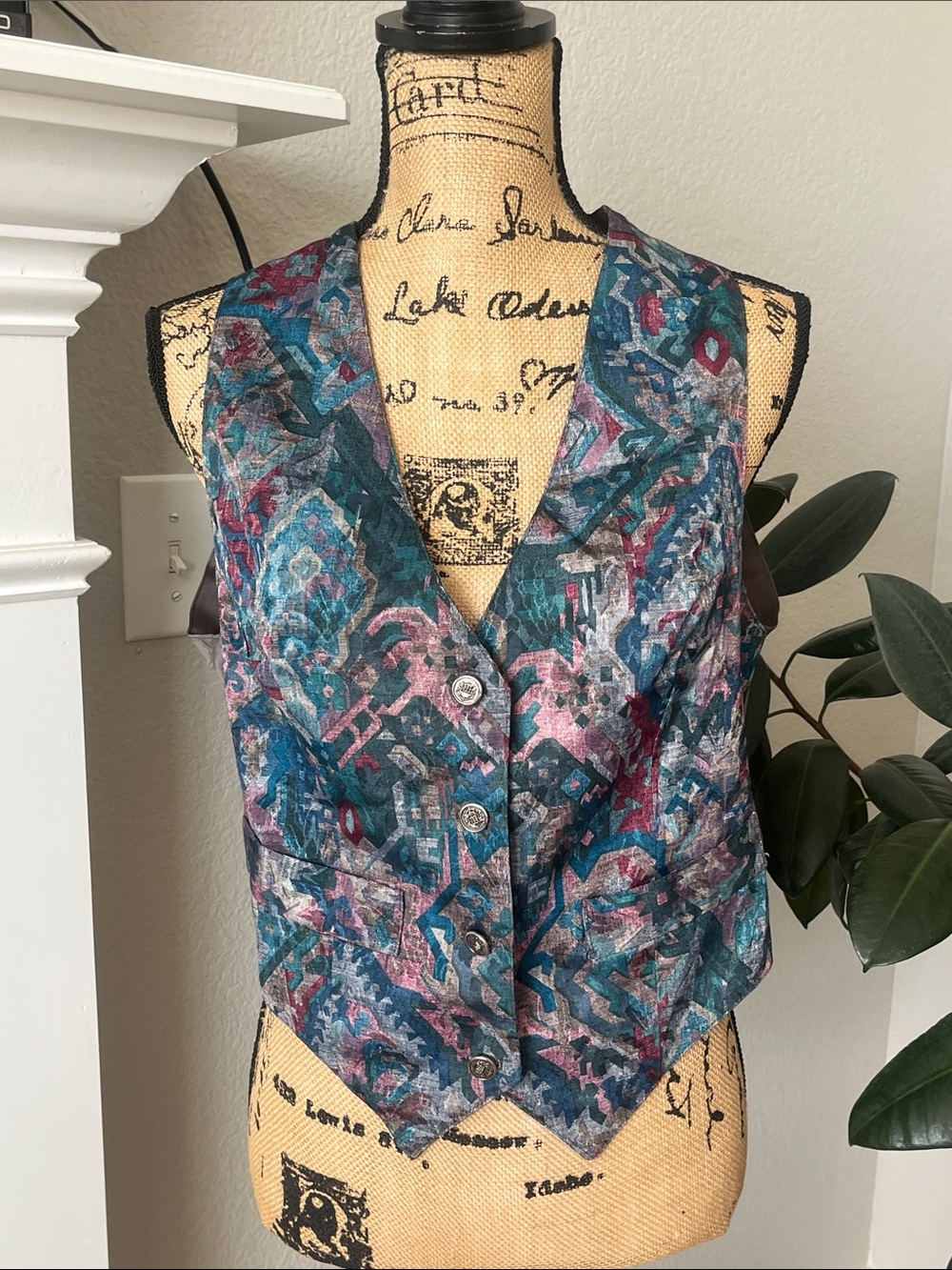 Vizio Teal Pink Blue Abstract V-Neck Buttoned Tunic Vest